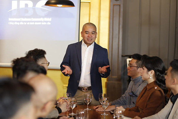 Ngô Đức Khánh và hành trình đi tìm đam mê từ hai bàn tay trắng - 1