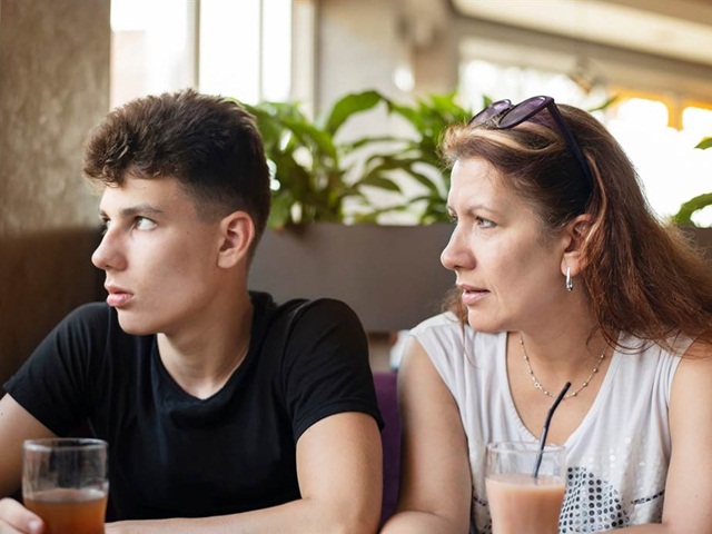 Bạn trẻ - Cuộc sống - Vì quá yêu thương con trai, mẹ đẻ làm điều không tưởng