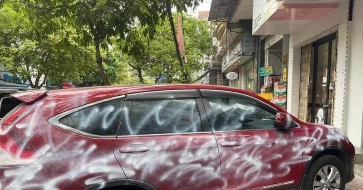 Tin tức ô tô - Bị người khác xịt sơn kín xe có được bồi thường bảo hiểm?