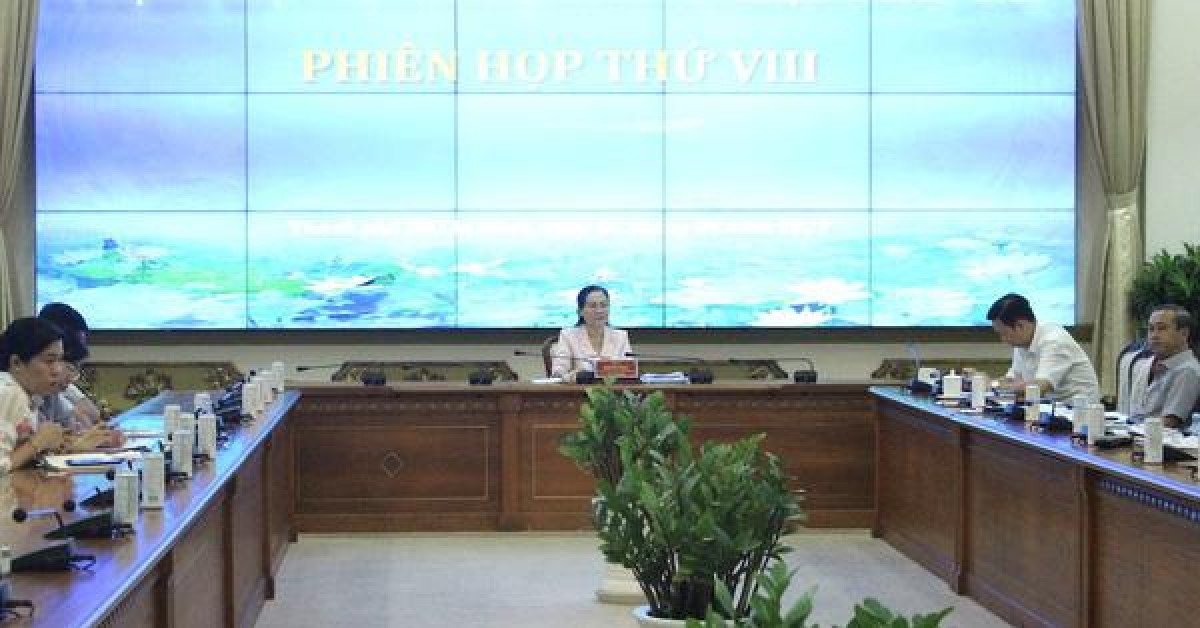 Tin tức trong ngày - TP HCM: Có ứng cử viên đại biểu Quốc hội chỉ đạt tín nhiệm 2%