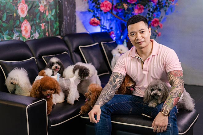 Gặp gỡ chàng trai sở hữu đàn chó Poodle khủng ở Hà Nội - 1