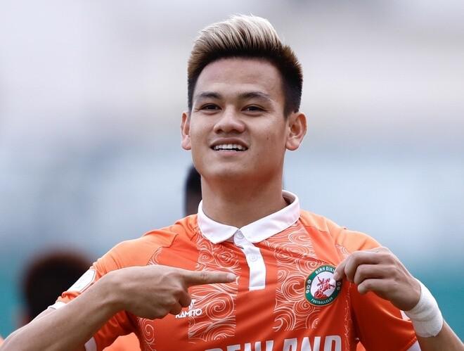 Hồ Tấn Tài trong màu áo Bình Định