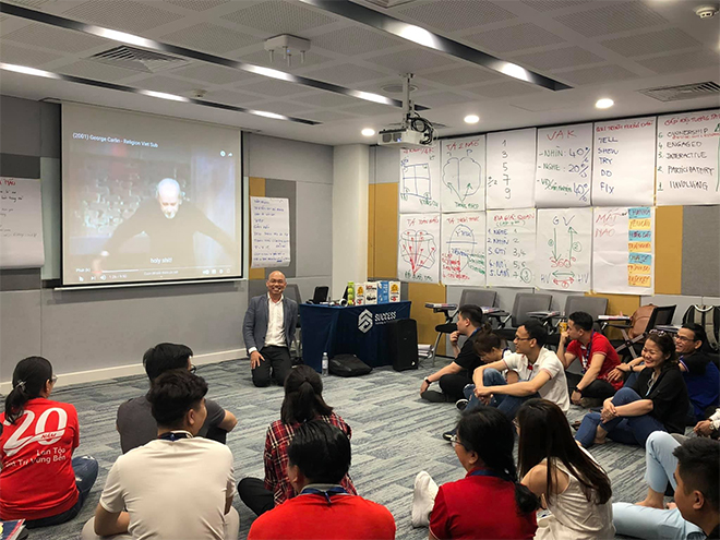 “Đối với tôi - đào tạo là tác động sâu làm thay đổi tư duy của con người sau đó mới cung cấp kiến thức, kỹ năng và công cụ để cải thiện vấn đề”