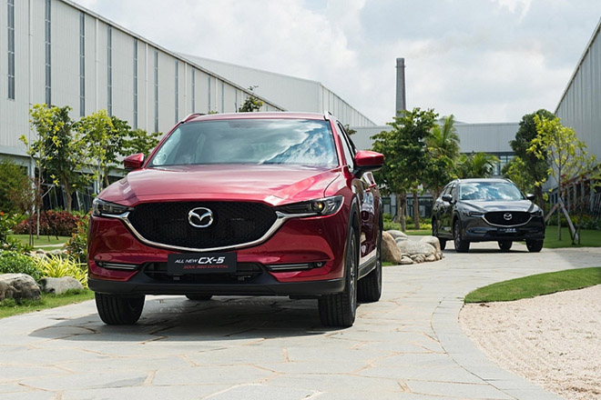 So sánh Mazda CX5 2.5AT AWD và Outlander AWD, tầm giá 1 tỷ đồng chọn xe nào? - 8