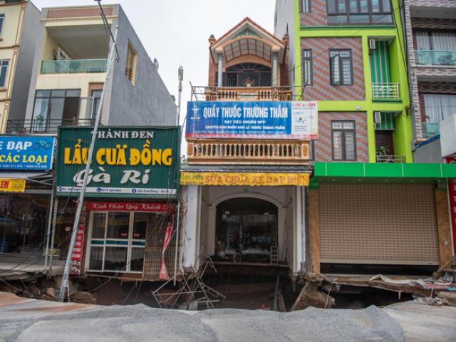 Tin tức trong ngày - "Hố tử thần" ở Chương Mỹ đã lan rộng 50m2, phong tỏa đoạn đường tỉnh lộ 419