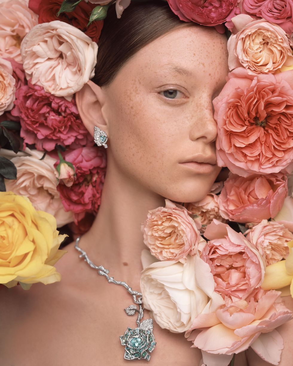 Dior ra mắt bộ sưu tập trang sức xa xỉ tràn ngập hoa hồng - 3