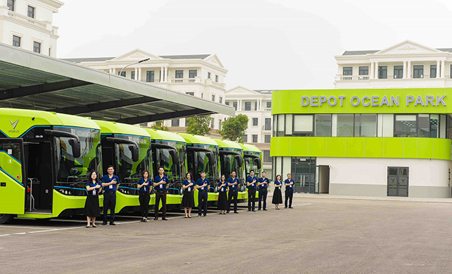 VinBus chính thức vận hành Xe buýt điện thông minh đầu tiên tại Việt Nam - 1