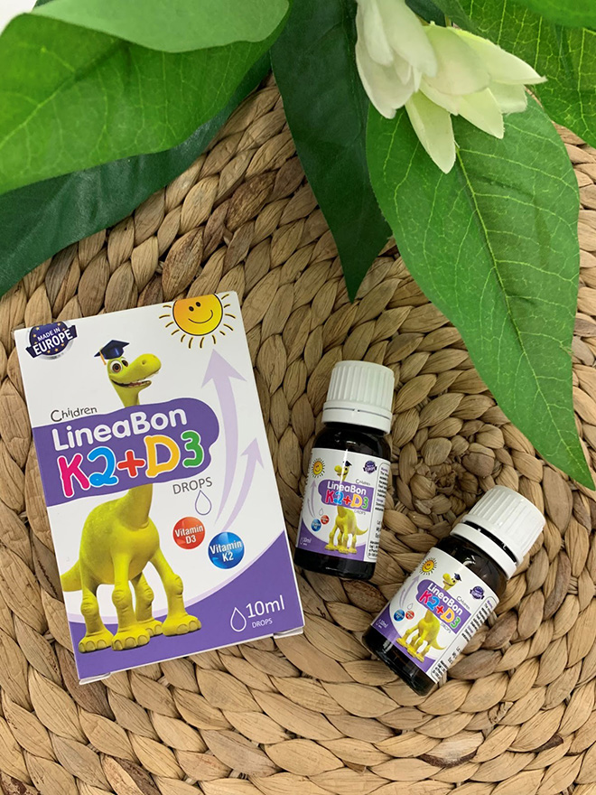 LineaBon D3K2 là sản phẩm bổ sung Vitamin D3 và Vitamin K2 nhập khẩu trực tiếp từ châu Âu, được nhiều mẹ Việt tìm kiếm và các chuyên gia khuyên dùng vì tính tiện dụng và hiệu quả.