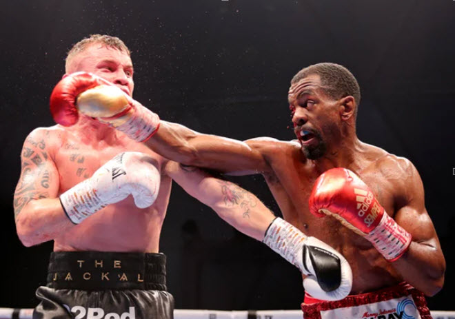 Jamel Herring (phải) trực tiếp khiến Carl Frampton giải nghệ