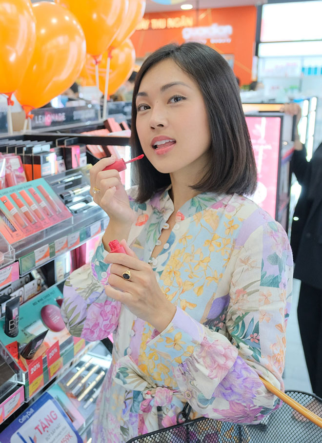 Cô chia sẻ nhiều bí quyết làm đẹp dành cho chị em phụ nữ