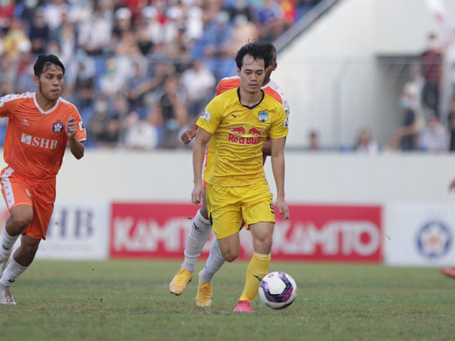 Văn Toàn HAGL bùng nổ, nổi bật nhất đội hình tiêu biểu V-League