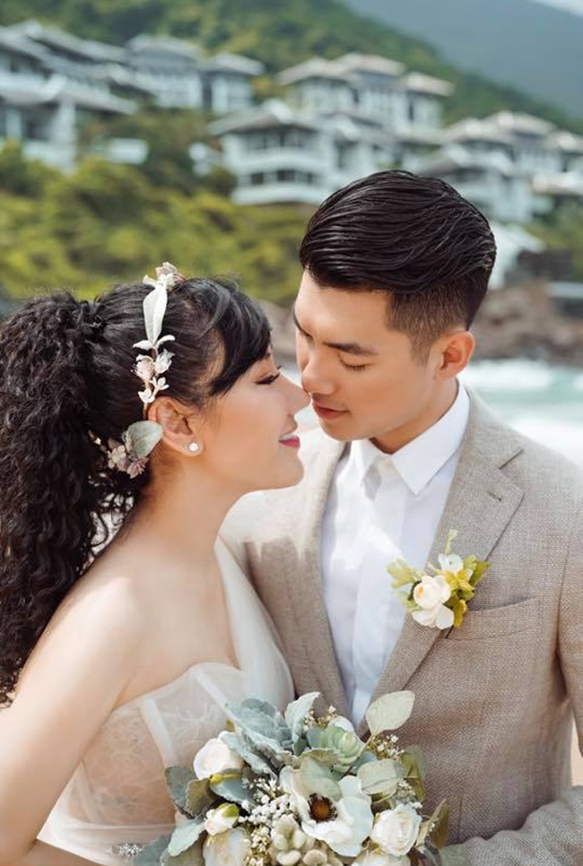 Trương Nam Thành kết hôn với bà xã là doanh nhân Thu Huyền hơn 15 tuổi vào năm 2018. Bà xã nam diễn viên xuất thân từ gia đình hào môn, chuyên về bất động sản và có chỗ đứng trong xã hội. 
