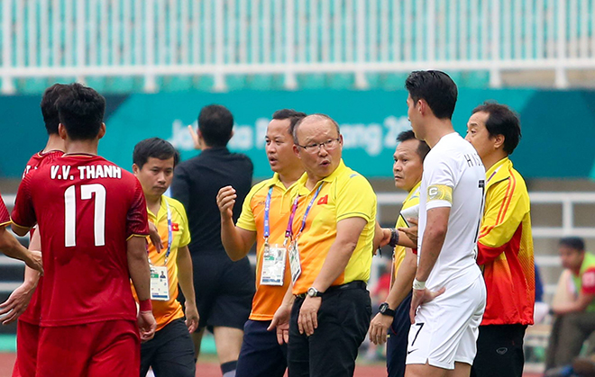 Công Phượng tái hiện khoảnh khắc nghe lén của Son Heung Min với thầy Park - 7