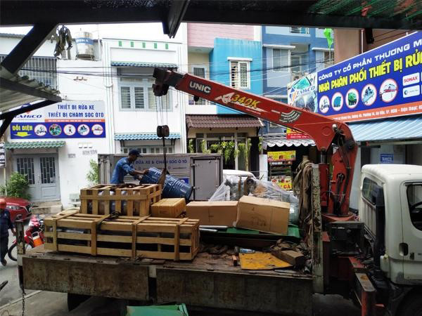 Tahico cung cấp cầu nâng 1 trụ chất lượng với giá thành cạnh tranh