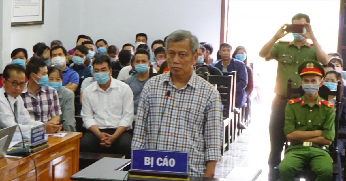 Pháp luật - 'Đại gia' Trịnh Sướng khai cách làm xăng giả