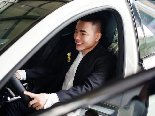 Giải trí - Chưa có bằng lái, Lê Dương Bảo Lâm vẫn "chơi lớn" sở hữu nhiều xế hộp
