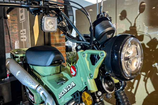 Honda CT125 màu Safari Green nhìn độc đáo - 9