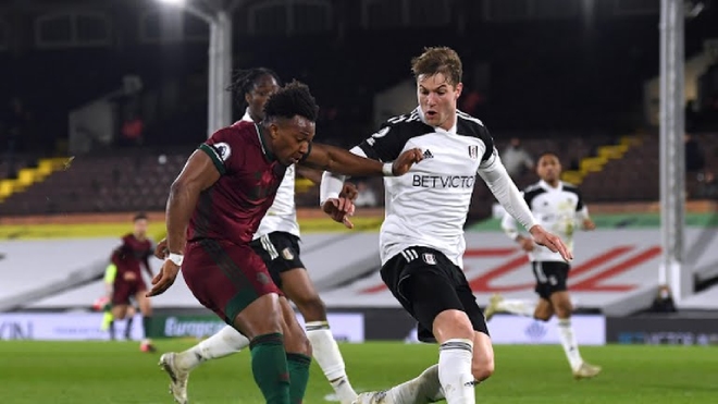 Bị VAR từ chối một&nbsp;bàn thắng, nhưng Wolves vẫn đánh bại Fulham nhờ Adama Traore