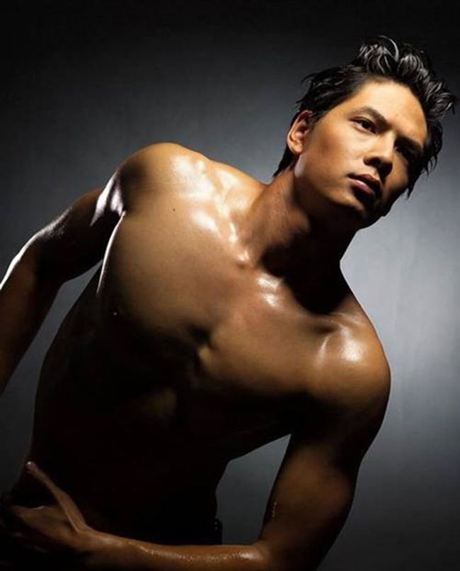 Bình Minh sinh năm 1981, quê Lạng Sơn là người mẫu kiêm diễn viên nổi tiếng. Nhờ ngoại hình cao ráo, điển trai, chàng trai xứ Lạng nhanh chóng gây được ấn tượng với người hâm mộ.
