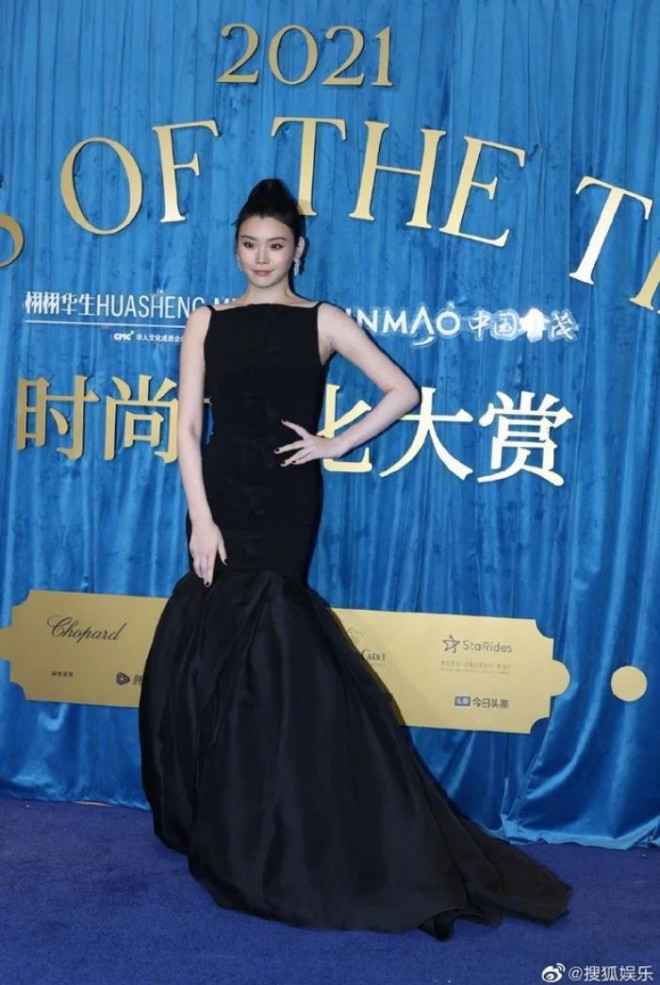 Thảm đỏ “thảm họa” nhất C-Biz năm nay, từ Angela Baby đến Ngô Cẩn Ngôn đều lên đồ quá tệ - 10