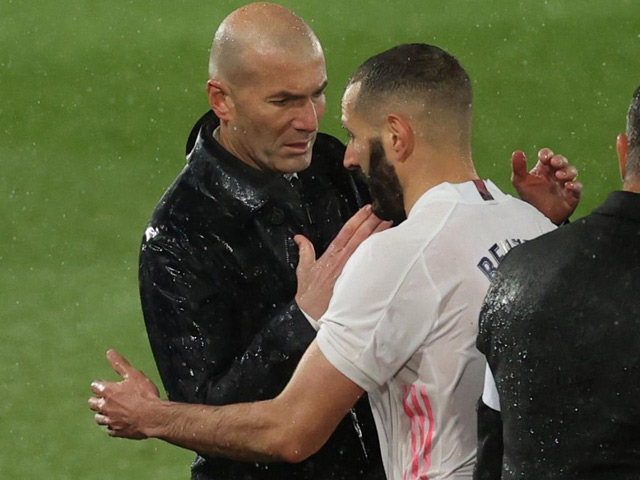 Bóng đá - Zidane lo học trò "hết pin" ở Cúp C1 sau trận "thủy chiến" với Barca