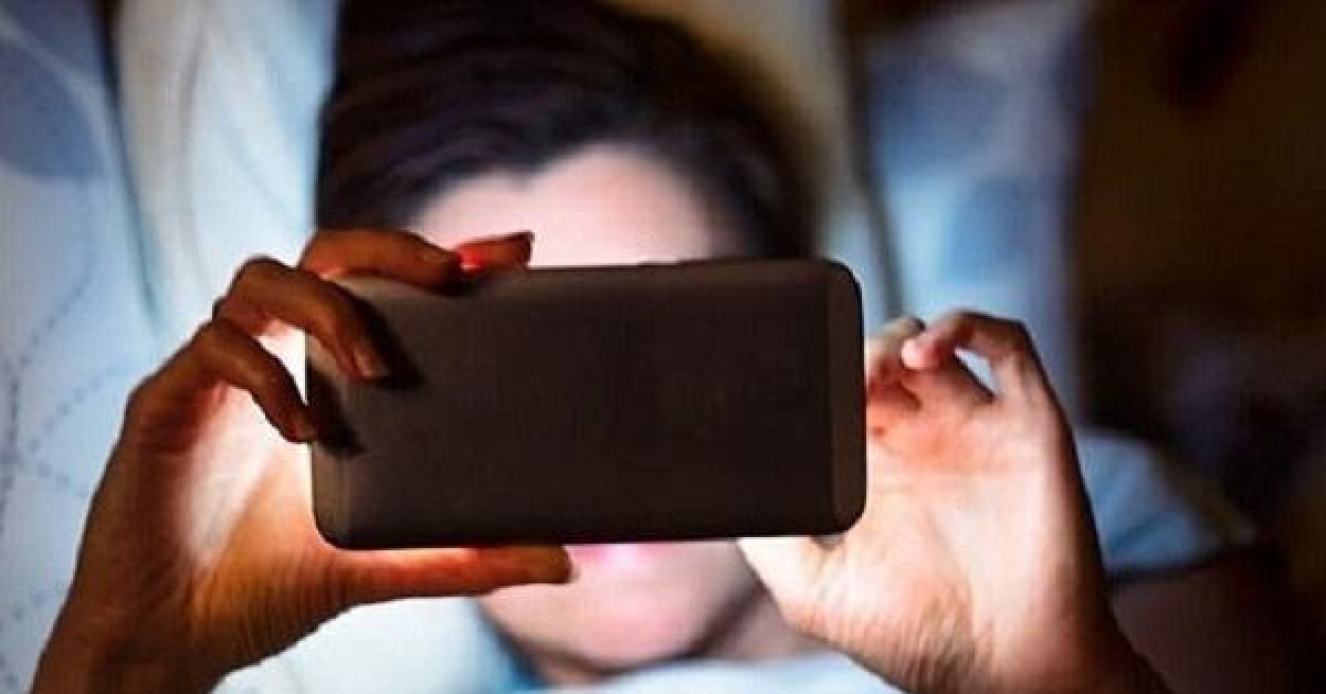 Bạn trẻ - Cuộc sống - Con 12 tuổi xem phim “người lớn”, mẹ xử lý tinh tế khiến dân mạng khen ngợi