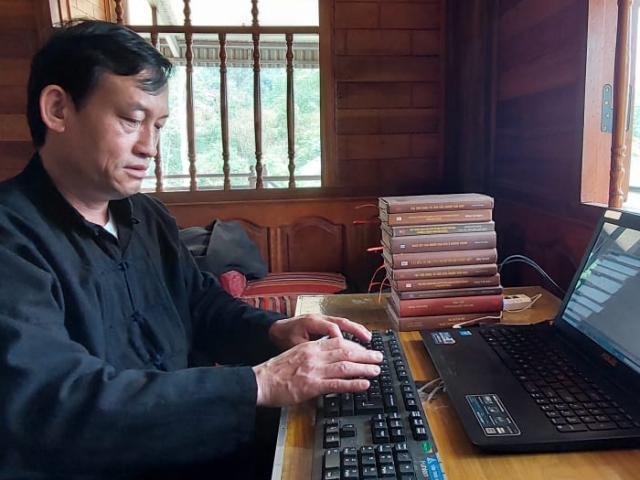 Tin tức trong ngày - Bị nghi đạo thơ, tác giả “Mẹ tôi chửi kẻ trộm" nói gì?