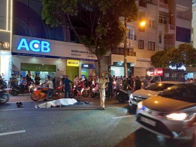 Tin tức trong ngày - Kẹt xe kinh hoàng qua hiện trường vụ TNGT chết người ở Sài Gòn