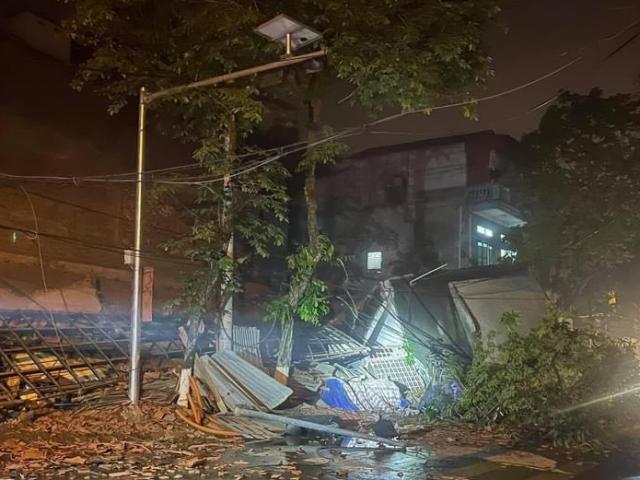 Tin tức trong ngày - Tin tức 24h qua: Kinh hoàng khoảnh khắc ngôi nhà 3 tầng đổ sập trong đêm