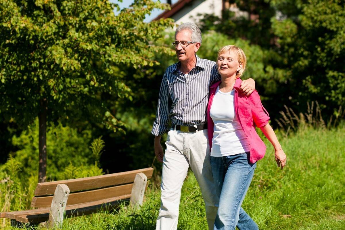 7 thói quen nhỏ giúp quý ông cải thiện phong độ, “cứu vãn” chuyện chăn gối vợ chồng - 1