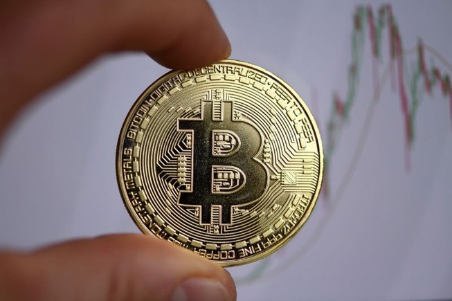 Đồng Bitcoin lập kỷ lục giá mới - 1