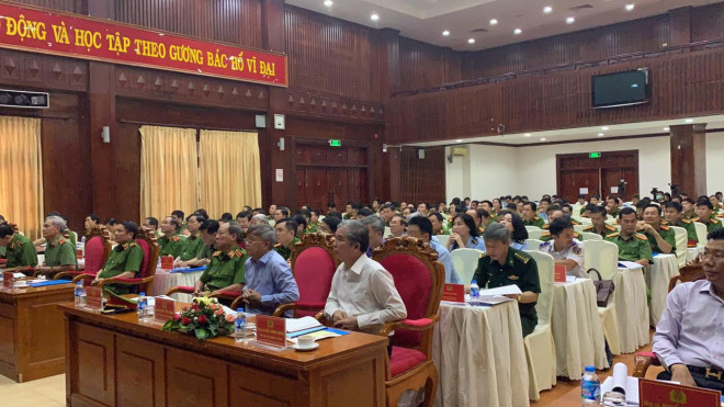 Toàn cảnh hội nghị