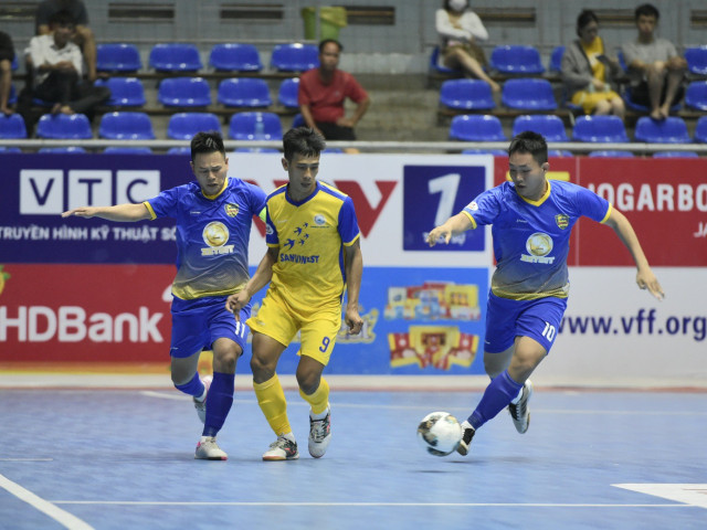 Bóng đá - S. Khánh Hòa vẫn... ‘đè’ Thái Sơn Nam