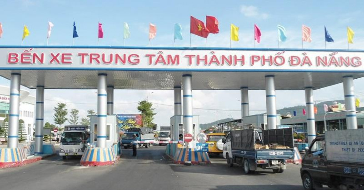 Tin tức trong ngày - Chặn xe cứu thương để thu phí ở bến xe Đà Nẵng: Do nhân viên mới chưa nắm rõ quy trình?