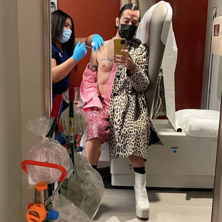 Phong cách "chơi bời" chính thức quay trở lại - 2