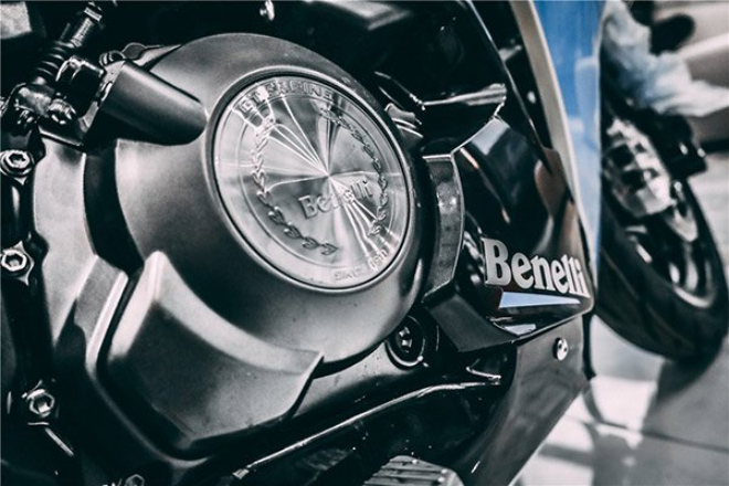Môtô hoàn toàn mới Benelli 302R chính thức xuất xưởng - 4