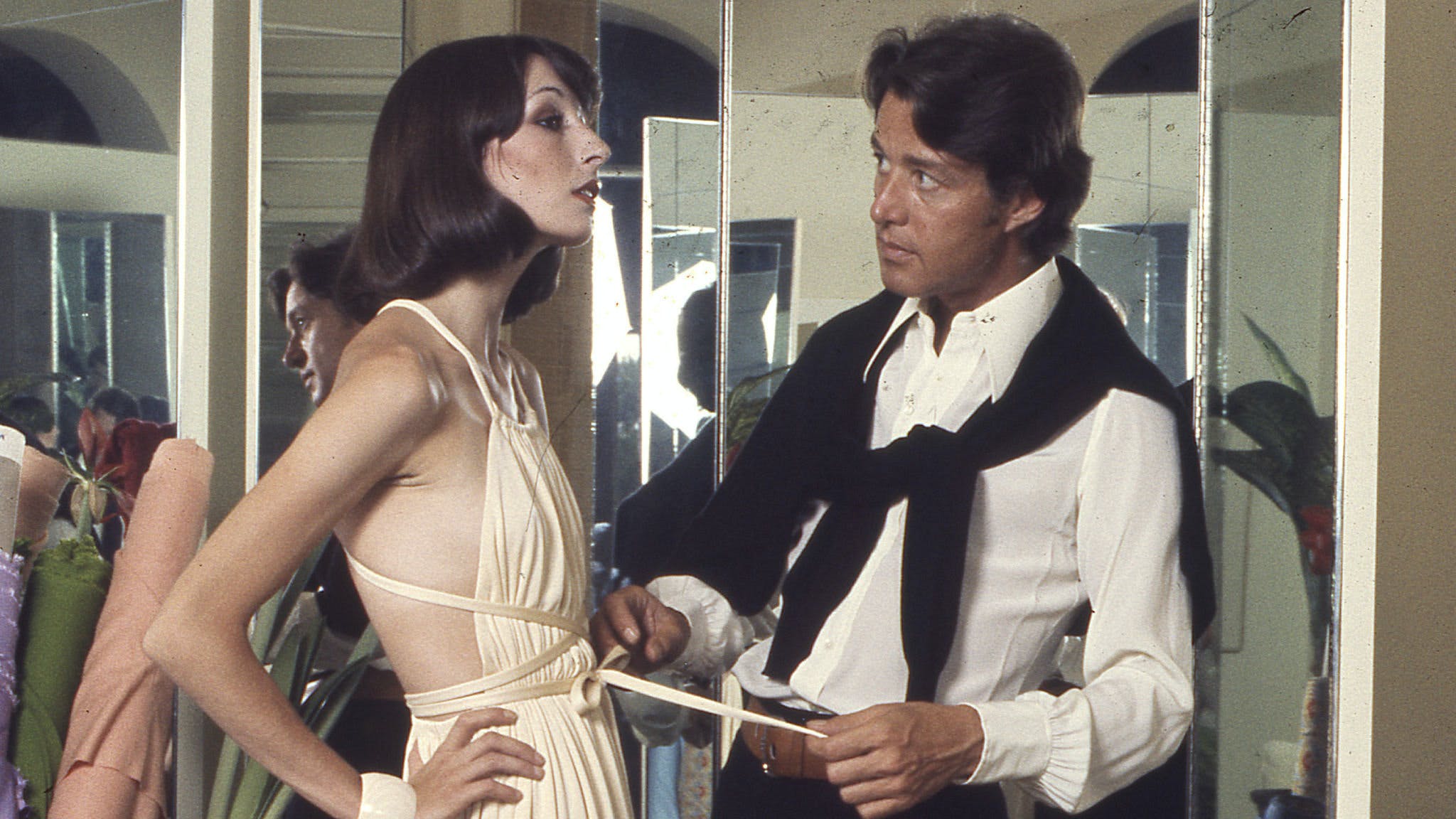 9 huyền thoại thiết kế thống trị thập niên thời trang quan trọng nhất lịch sử - 8