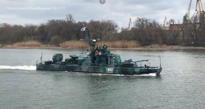 Tàu chiến Nga qua khu vực Volga - Don