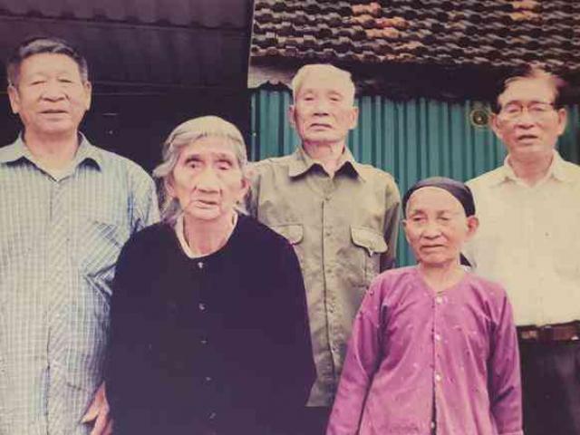 Tin tức trong ngày - Hy hữu 5 chị em ruột ở Hà Tĩnh có tuổi thọ từ 85 đến 97 đều khỏe mạnh, minh mẫn