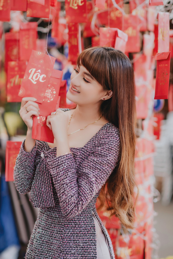 CEO Trần Hòa xinh đẹp và thành công ở hiện tại