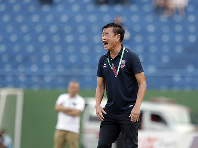 Bóng đá - "Chóng mặt" ghế nóng V-League: HLV Phan Thanh Hùng từ chức, HLV Thành Công về Hà Tĩnh