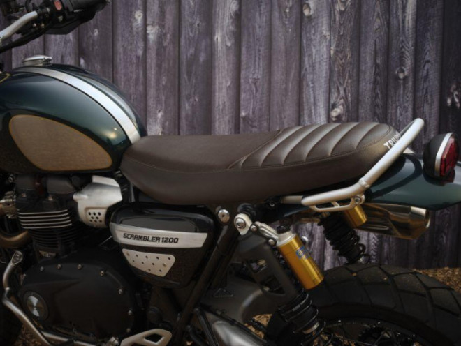 Mô tô cổ điển Triumph Scrambler 1200 Steve McQueen Edition 2021 ra mắt - 10