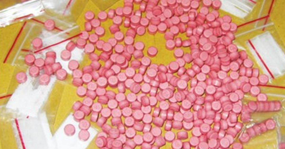 Pháp luật - Tài xế Grab bị "bom hàng"... hơn 1000 viên ma túy tổng hợp