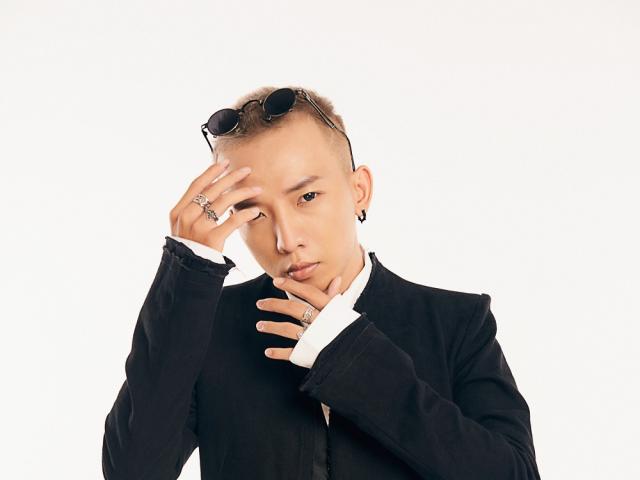 Ca nhạc - MTV - Chàng trai Việt bị lầm tưởng là nghệ sĩ Âu Mỹ ra ca khúc mới dịp Valentine đen