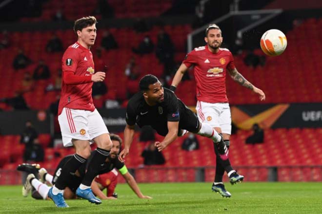 Rực lửa MU tái đấu Granada: Cavani sắc lẹm, lo lắng vì Paul Pogba - 5