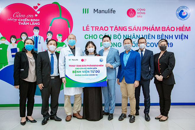 Manulife Việt Nam tri ân đội ngũ bác sĩ tại các Bệnh viện Phụ Sản thông qua món quà bảo vệ - 1