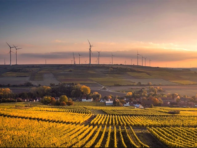 Công nghệ thông tin - Facebook ghi bảng vàng sống xanh với 100% năng lượng tái tạo