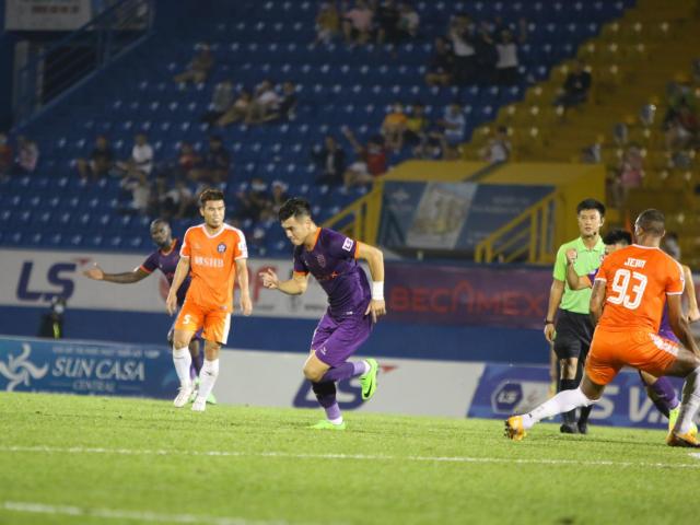 Bóng đá - Trực tiếp bóng đá Bình Dương - Đà Nẵng: "Người nhện" trổ tài phút cuối cùng (Hết giờ)