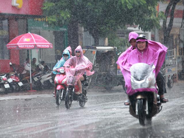Tin tức trong ngày - Đợt mưa dông tầm tã ở miền Bắc còn kéo dài đến khi nào?