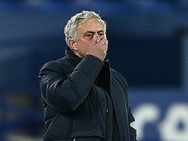 Mourinho không thể cùng Tottenham đá chung kết Cúp Liên đoàn với Man City